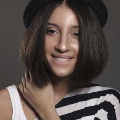 Кристина Си